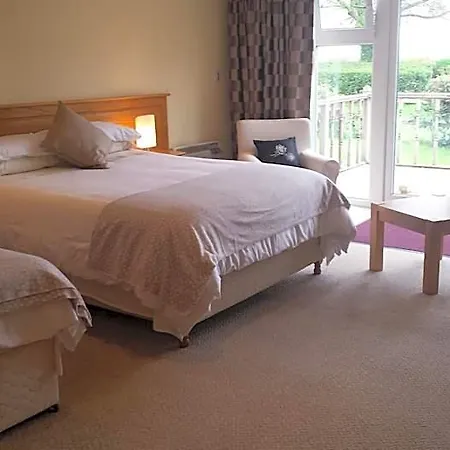 Bed & Breakfast Lakeland Midsummer Lakehouse