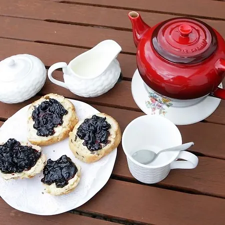 ベッド・アンド・ブレックファスト Lakeland Midsummer Lakehouse 3*